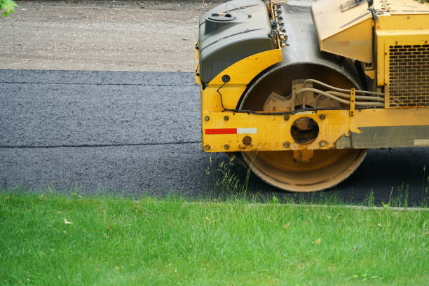 Best Driveway Paving Contractor  in Starkville, MS